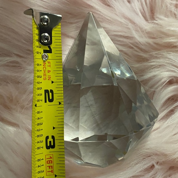 Large Diamond Crystal Paperweight GLAM Office Decor 🌈 - Picture 6 of 6